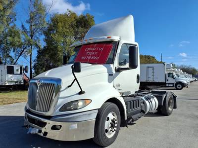 International RH613 Single Axle Day Cab Truck - 410HP, 10 Speed Automatic