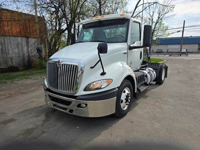 International RH613 Single Axle Day Cab Truck - 410HP, 10 Speed Automatic