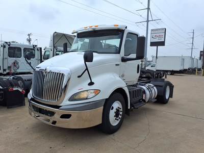 International RH613 Single Axle Day Cab Truck - 410HP, 10 Speed Automatic