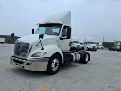 International RH613 Single Axle Day Cab Truck - 410HP, 10 Speed Automatic
