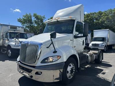 International RH613 Single Axle Day Cab Truck - 410HP, 10 Speed Automatic