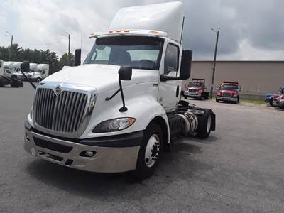 International RH613 Single Axle Day Cab Truck - 410HP, 10 Speed Automatic