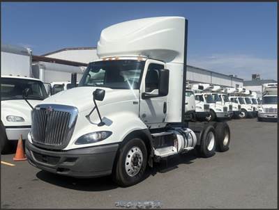 International RH613 Day Cab Truck - 450HP, 10 Speed Automatic