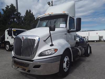 International RH613 Single Axle Day Cab Truck - 410HP, 16 Speed Automatic