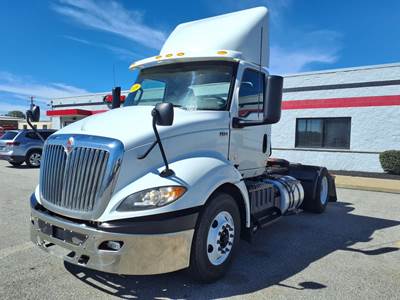 International RH613 Single Axle Day Cab Truck - 410HP, 10 Speed Automatic