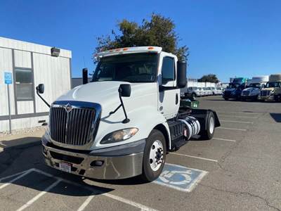 International RH613 Single Axle Day Cab Truck - 410HP, 10 Speed Automatic