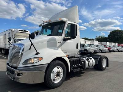 International RH613 Single Axle Day Cab Truck - 410HP, 10 Speed Automatic