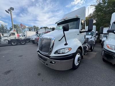 International RH613 Single Axle Day Cab Truck - 430HP, 12 Speed Automatic