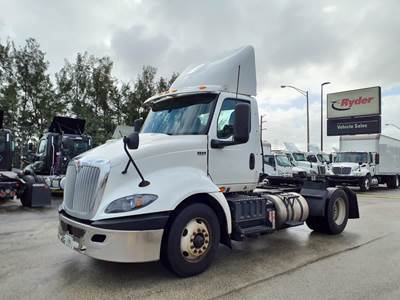 International RH613 Single Axle Day Cab Truck - 410HP, 16 Speed Automatic