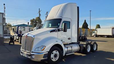 Kenworth T600A Day Cab Truck - 405HP, 10 Speed Manual