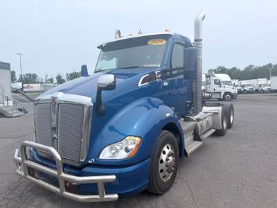 Kenworth T680 Day Cab Truck - 510HP, 10 Speed Manual