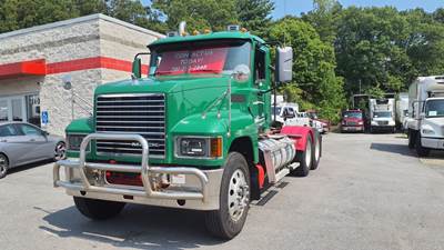 Mack CMM64T Day Cab Truck - 445HP, 12 Speed Automatic