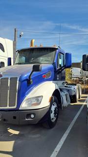 Peterbilt 579 Day Cab Truck - 450HP, 10 Speed Manual