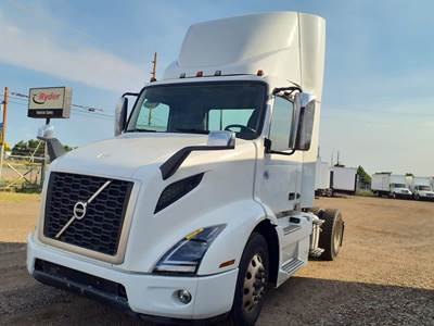 Volvo VNR42T 300 Single Axle Day Cab Truck - 425HP, 12 Speed Automatic