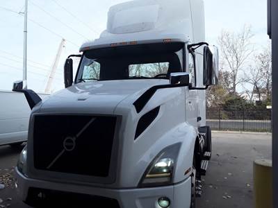 Volvo VNR42T 300 Single Axle Day Cab Truck - 405HP, 12 Speed Automatic