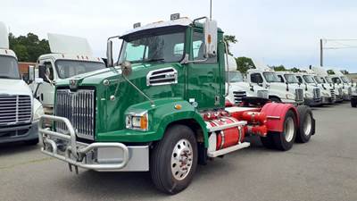 Westmor Industries 4700SB Day Cab Truck - 505HP, 18 Speed Automatic