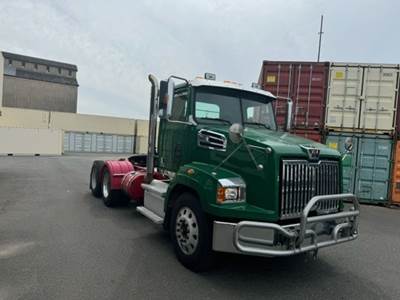 Westmor Industries 4700SB Day Cab Truck - 505HP, 18 Speed Automatic