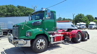 Westmor Industries 4700SB Day Cab Truck - 505HP, 18 Speed Automatic