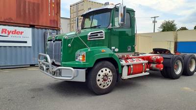 Westmor Industries 4700SB Day Cab Truck - 505HP, 18 Speed Automatic