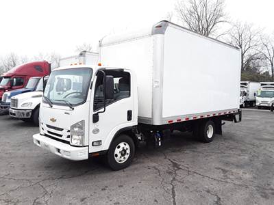 Chevrolet 4500HD 16 ft Box Truck - 6 Speed Automatic, Roll up Door, Liftgate