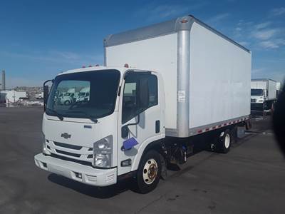 Chevrolet 4500HD 16 ft Box Truck - 6 Speed Automatic, Roll up Door, Liftgate