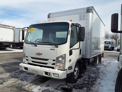 Chevrolet 4500HD 16 ft Box Truck - 215HP, 6 Speed Automatic, Roll up Door