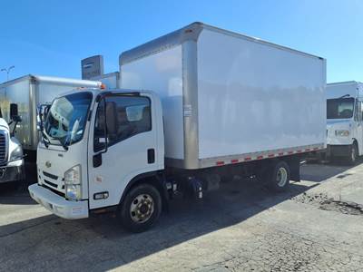 Chevrolet 4500HD 16 ft Box Truck - 215HP, 6 Speed Automatic, Roll up Door, Liftgate