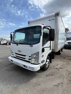 Chevrolet 4500HD 16 ft Box Truck - 215HP, 6 Speed Automatic, Roll up Door, Liftgate