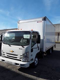 Chevrolet 4500HD 16 ft Box Truck - 6 Speed Automatic, Roll up Door, Liftgate