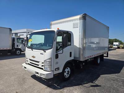 Chevrolet 4500HD 16 ft Box Truck - 215HP, 6 Speed Automatic, Roll up Door