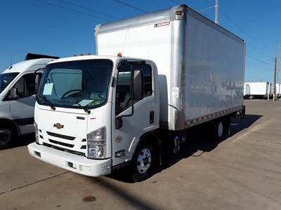 Chevrolet 4500HD 16 ft Box Truck - 215HP, 6 Speed Automatic, Roll up Door, Liftgate