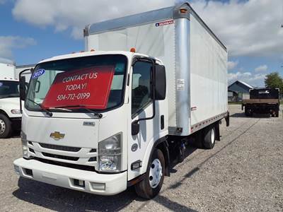 Chevrolet 4500HD 16 ft Box Truck - 215HP, 6 Speed Automatic, Roll up Door, Liftgate