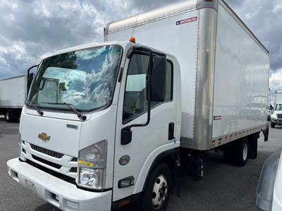 Chevrolet 4500HD 16 ft Box Truck - 215HP, 6 Speed Automatic, Roll up Door, Liftgate