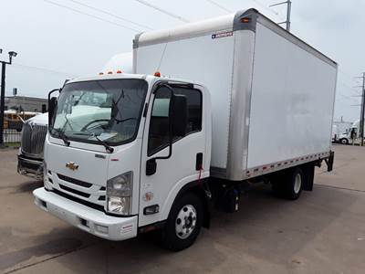 Chevrolet 4500HD 16 ft Box Truck - 215HP, 6 Speed Automatic, Roll up Door, Liftgate