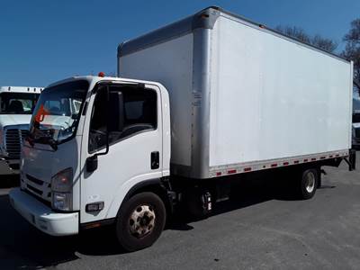 Chevrolet 4500HD 18 ft Box Truck - 215HP, 6 Speed Automatic, Roll up Door, Liftgate