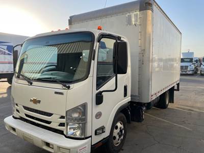 Chevrolet 4500HD 16 ft Box Truck - 215HP, 6 Speed Automatic, Roll up Door