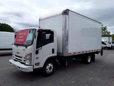 Chevrolet 4500HD 16 ft Box Truck - 215HP, 6 Speed Automatic, Roll up Door, Liftgate
