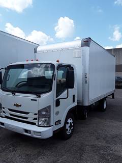 Chevrolet 4500HD 16 ft Box Truck - 215HP, 6 Speed Automatic, Roll up Door