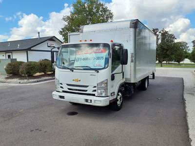 Chevrolet 4500HD 16 ft Box Truck - 215HP, 6 Speed Automatic, Roll up Door