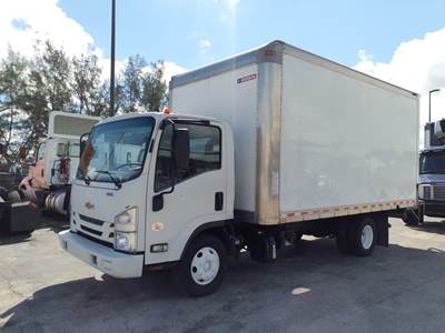 Chevrolet 4500HD 16 ft Box Truck - 215HP, 6 Speed Automatic, Roll up Door, Liftgate