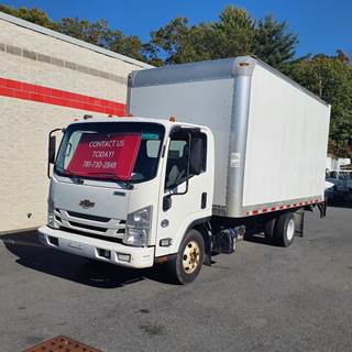 Chevrolet 4500HD 16 ft Box Truck - 215HP, 6 Speed Automatic, Roll up Door, Liftgate