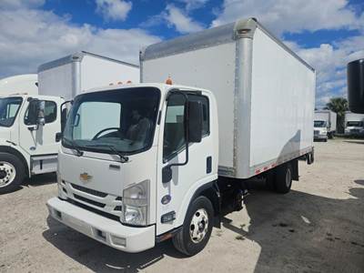 Chevrolet 4500HD 16 ft Box Truck - 215HP, 6 Speed Automatic, Roll up Door, Liftgate