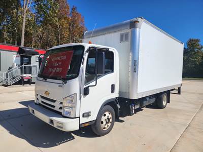 Chevrolet 4500HD 16 ft Box Truck - 215HP, 6 Speed Automatic, Roll up Door