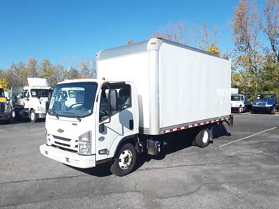 Chevrolet 4500HD 16 ft Box Truck - 215HP, 6 Speed Automatic, Roll up Door, Liftgate