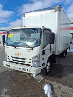 Chevrolet 4500HD 16 ft Box Truck - 215HP, 6 Speed Automatic, Roll up Door, Liftgate