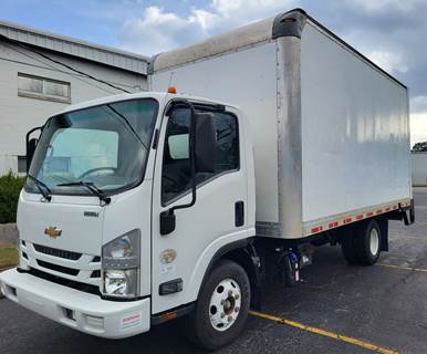 Chevrolet 4500HD 16 ft Box Truck - 215HP, 6 Speed Automatic, Roll up Door, Liftgate
