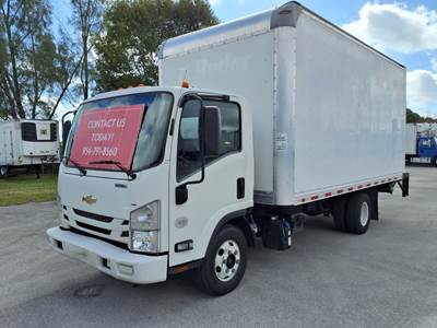 Chevrolet 4500HD 16 ft Box Truck - 215HP, 6 Speed Automatic, Roll up Door, Liftgate
