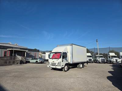 Chevrolet 4500HD 16 ft Box Truck - 350HP, 6 Speed Automatic, Roll up Door, Liftgate