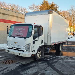 Chevrolet 4500HD 16 ft Box Truck - 215HP, 6 Speed Automatic, Roll up Door, Liftgate