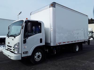 Chevrolet 4500HD 16 ft Box Truck - 215HP, 6 Speed Automatic, Roll up Door, Liftgate